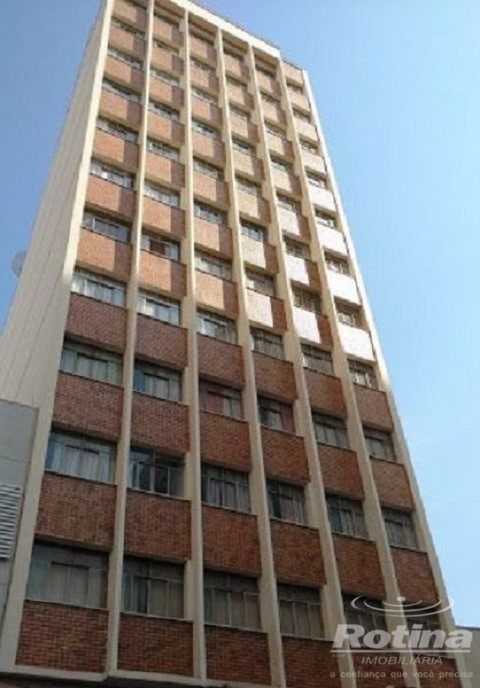 Apartamento à venda, 3 quartos em Uberlândia no bairro Centro no valor de R$ 295.000,00 - Rotina Imobiliária: 0106533.jpg