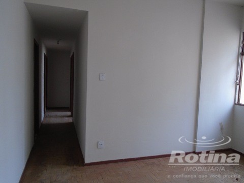 Apartamento à venda, 3 quartos em Uberlândia no bairro Centro no valor de R$ 295.000,00 - Rotina Imobiliária: 0106533b.jpg