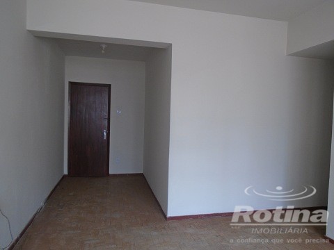 Apartamento à venda, 3 quartos em Uberlândia no bairro Centro no valor de R$ 295.000,00 - Rotina Imobiliária: 0106533c.jpg