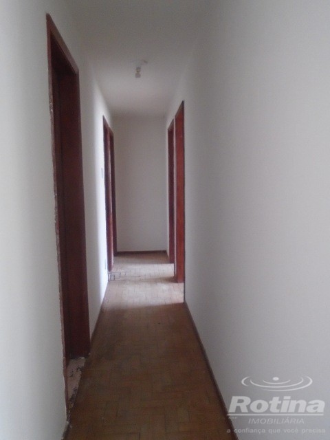 Apartamento à venda, 3 quartos em Uberlândia no bairro Centro no valor de R$ 295.000,00 - Rotina Imobiliária: 0106533d.jpg
