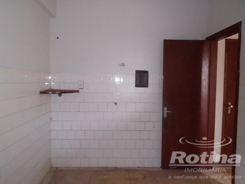 Apartamento à venda, 3 quartos em Uberlândia no bairro Centro no valor de R$ 295.000,00 - Rotina Imobiliária: 0106533f.jpg