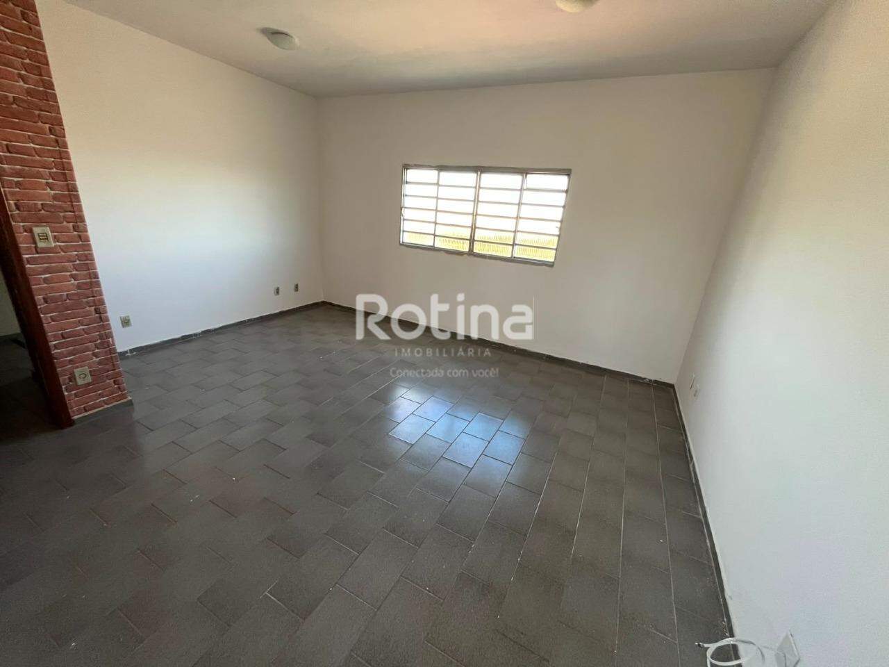 Apartamento para alugar, 3 quartos em Uberlândia no bairro Santa Mônica no valor de R$ 1.700,00 - Rotina Imobiliária: 