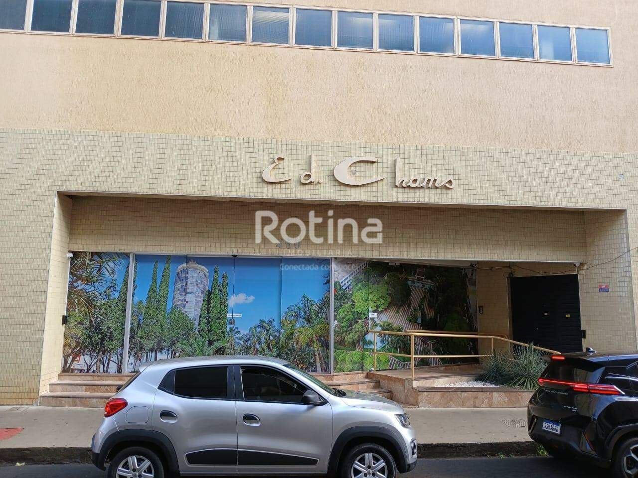 Sala para alugar, em Uberlândia no bairro Centro no valor de R$ 850,00 - Rotina Imobiliária: 
