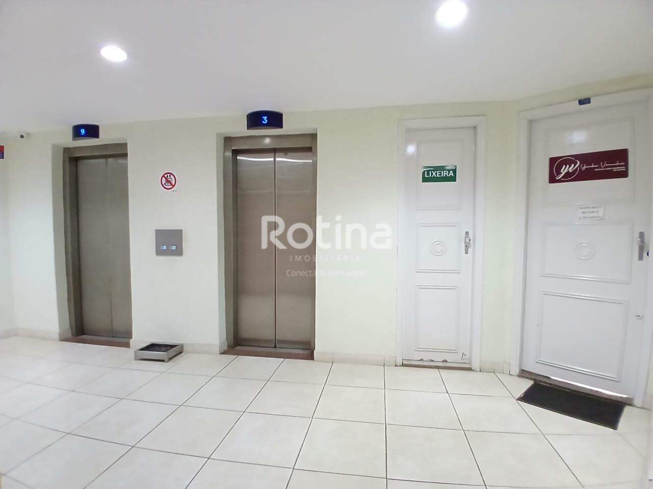 Sala para alugar, em Uberlândia no bairro Centro no valor de R$ 850,00 - Rotina Imobiliária: 