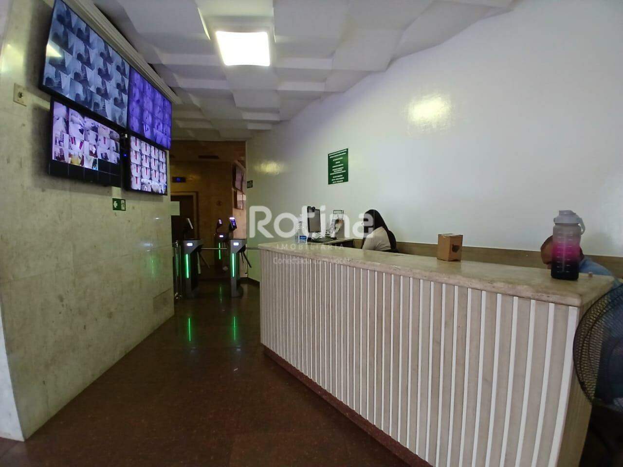 Sala para alugar, em Uberlândia no bairro Centro no valor de R$ 850,00 - Rotina Imobiliária: 