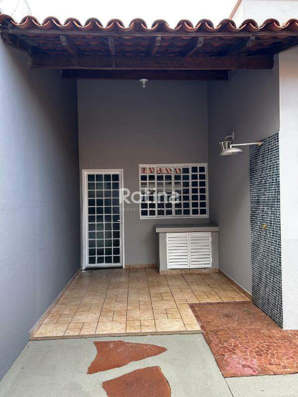 Casa à venda, 3 quartos em Uberlândia no bairro Morada da Colina no valor de R$ 1.150.000,00 - Rotina Imobiliária: 
