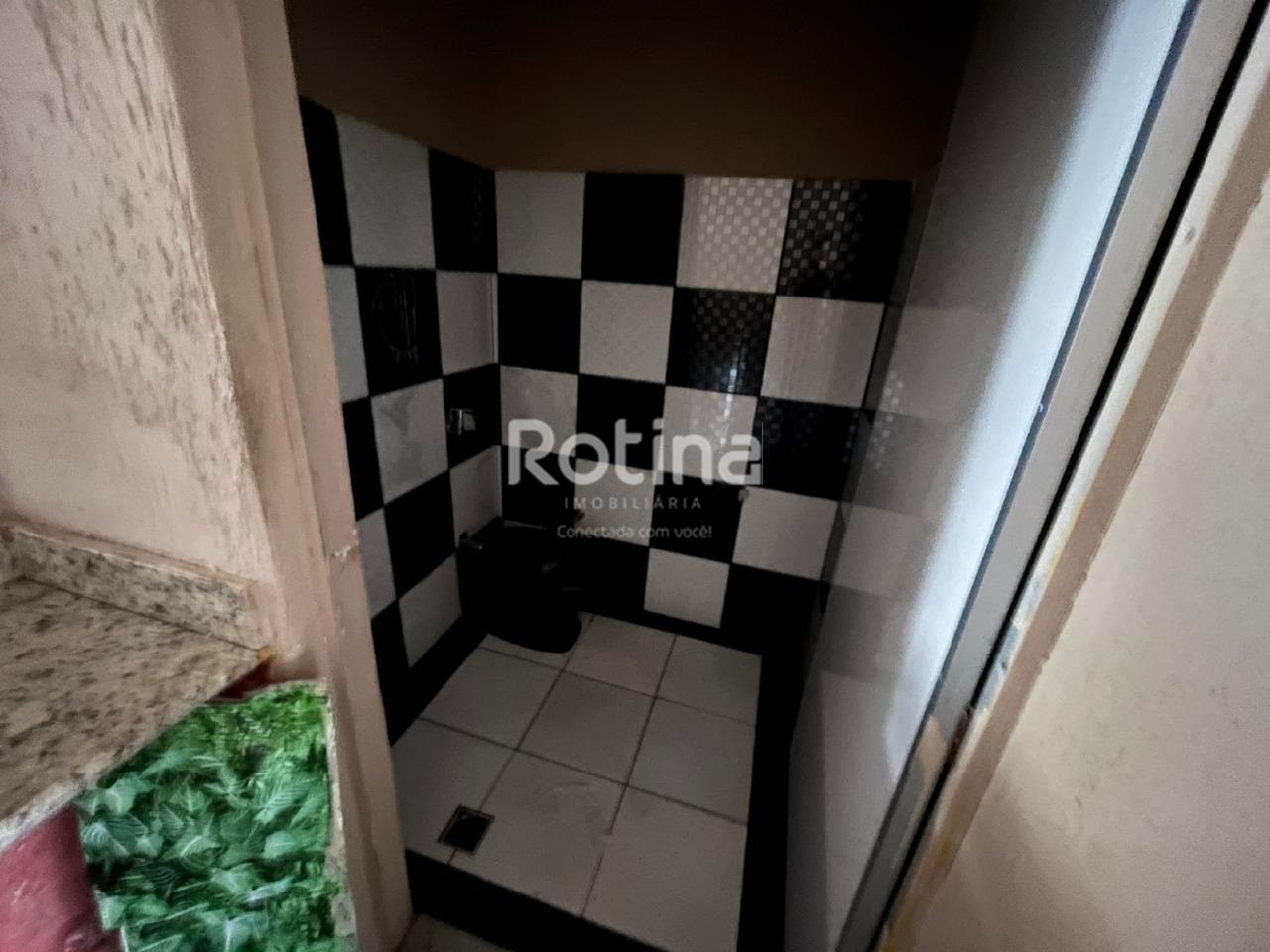 Loja para alugar, em Uberlândia no bairro Nossa Senhora Aparecida no valor de R$ 2.700,00 - Rotina Imobiliária: 