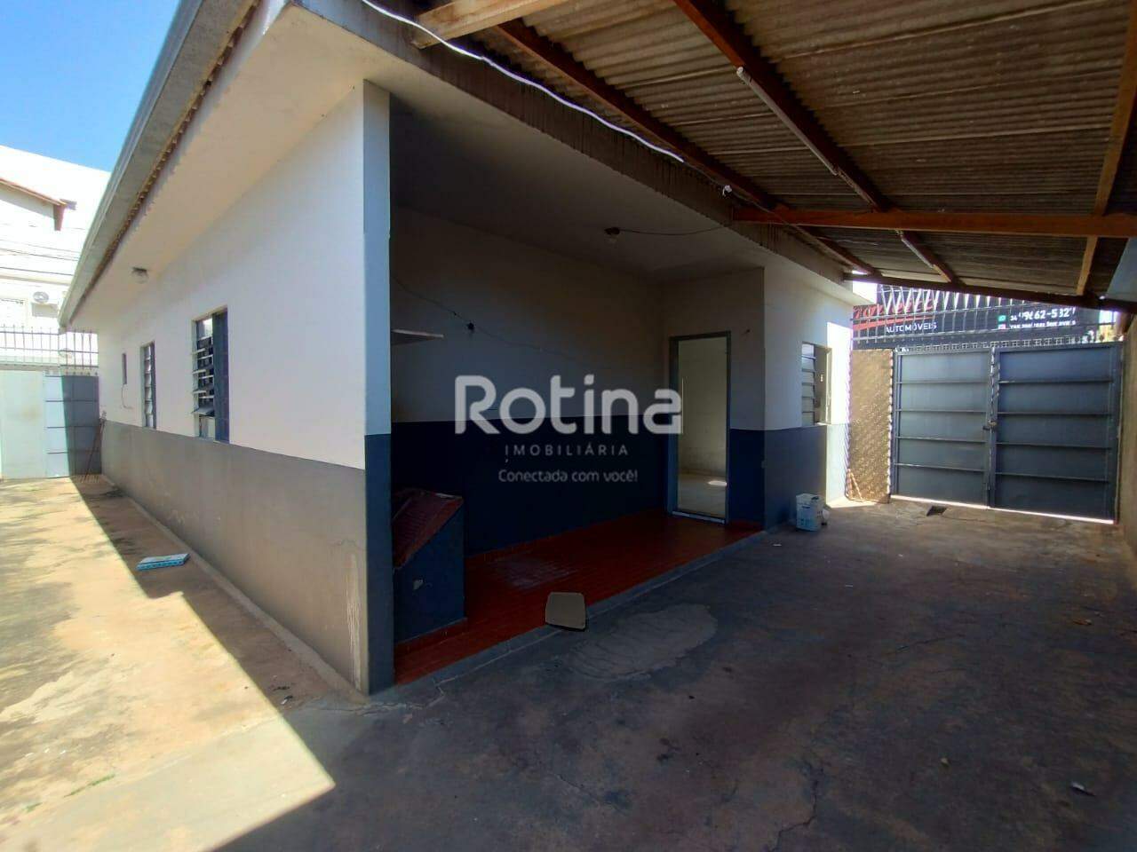 Casa para alugar, 3 quartos em Uberlândia no bairro Brasil no valor de R$ 1.450,00 - Rotina Imobiliária: 