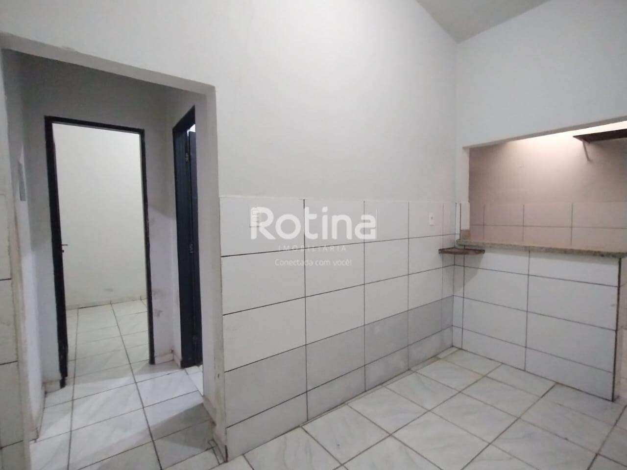 Casa para alugar, 2 quartos em Uberlândia no bairro Nossa Senhora Aparecida no valor de R$ 1.200,00 - Rotina Imobiliária: 