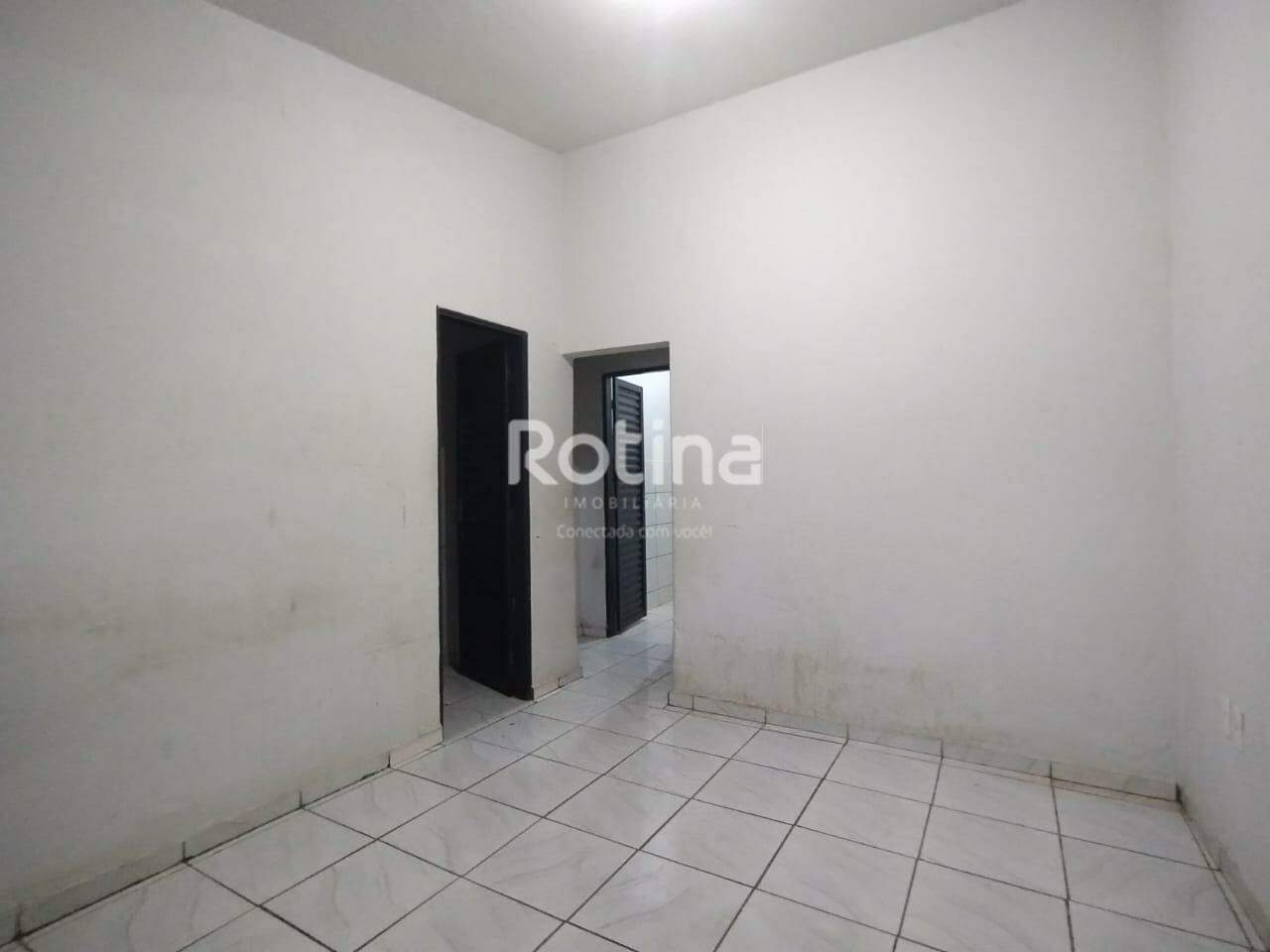 Casa para alugar, 2 quartos em Uberlândia no bairro Nossa Senhora Aparecida no valor de R$ 1.200,00 - Rotina Imobiliária: 