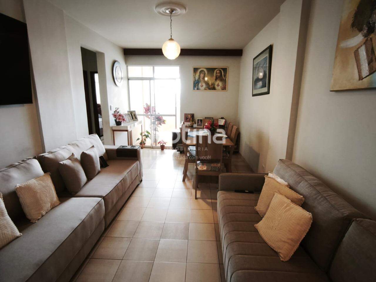 Apartamento à venda, 2 quartos em Uberlândia no bairro Nossa Senhora Aparecida no valor de R$ 290.000,00 - Rotina Imobiliária: 