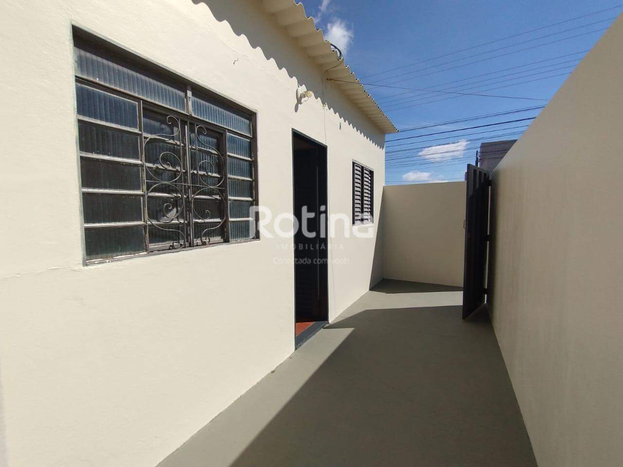 Casa para alugar, 2 quartos em Uberlândia no bairro Santa Mônica no valor de R$ 1.090,00 - Rotina Imobiliária: 
