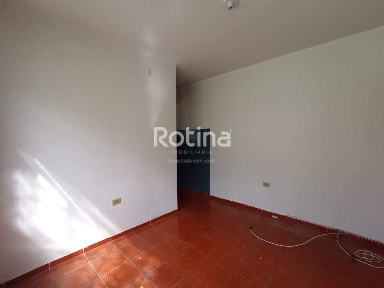 Casa para alugar, 2 quartos em Uberlândia no bairro Santa Mônica no valor de R$ 1.200,00 - Rotina Imobiliária: 