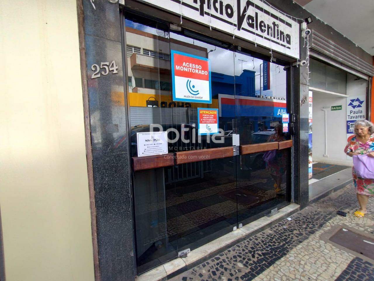 Apartamento para alugar, 1 quarto em Uberlândia no bairro Centro no valor de R$ 1.300,00 - Rotina Imobiliária: 