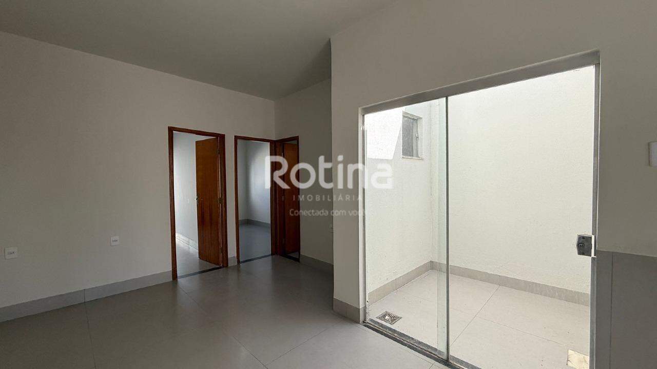 Casa para alugar, 2 quartos em Uberlândia no bairro Shopping Park no valor de R$ 2.390,00 - Rotina Imobiliária: 