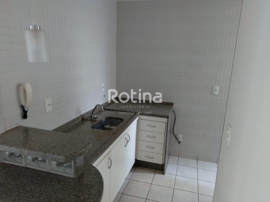 Apartamento para alugar, 1 quarto em Uberlândia no bairro Patrimônio no valor de R$ 1.700,00 - Rotina Imobiliária: 
