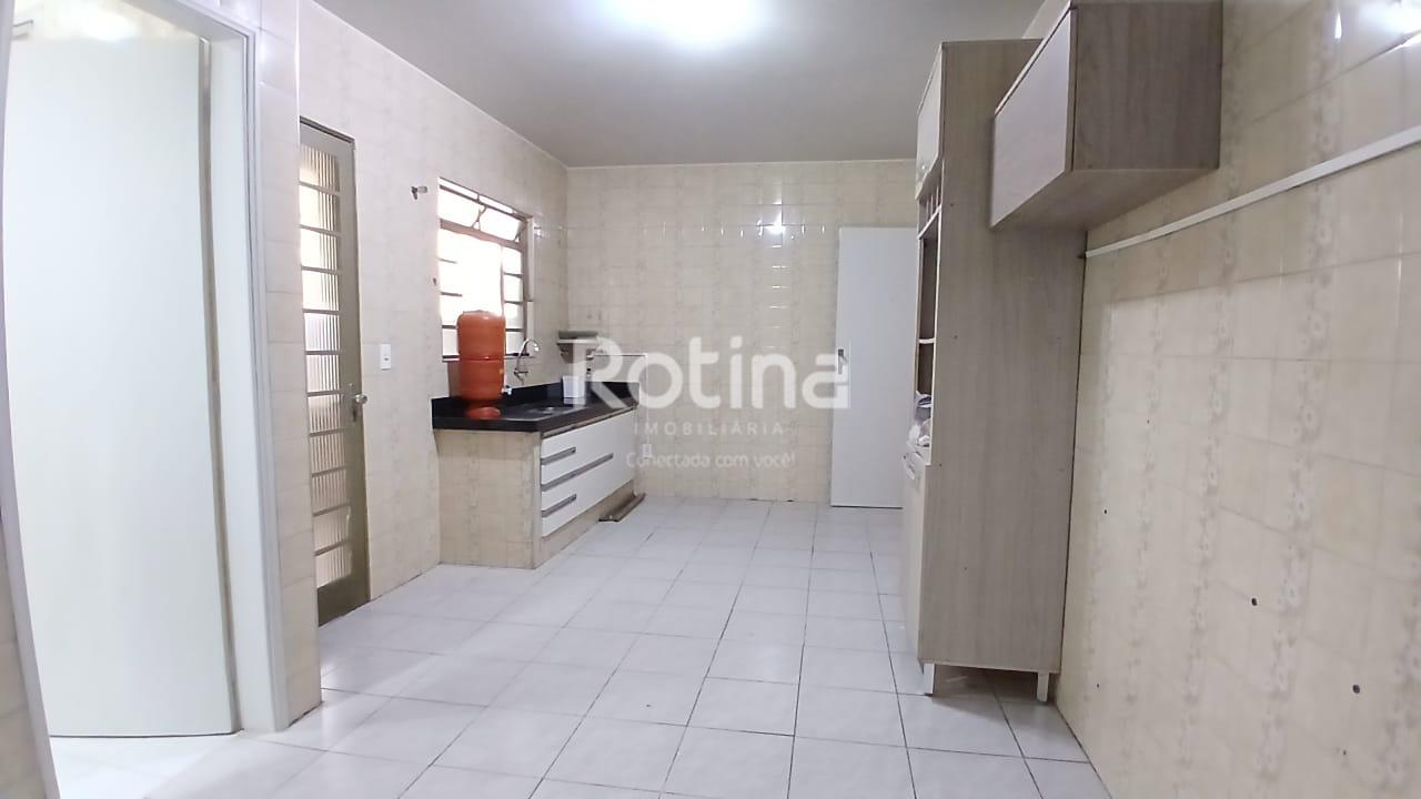 Apartamento para alugar, 2 quartos em Uberlândia no bairro Brasil no valor de R$ 1.300,00 - Rotina Imobiliária: 