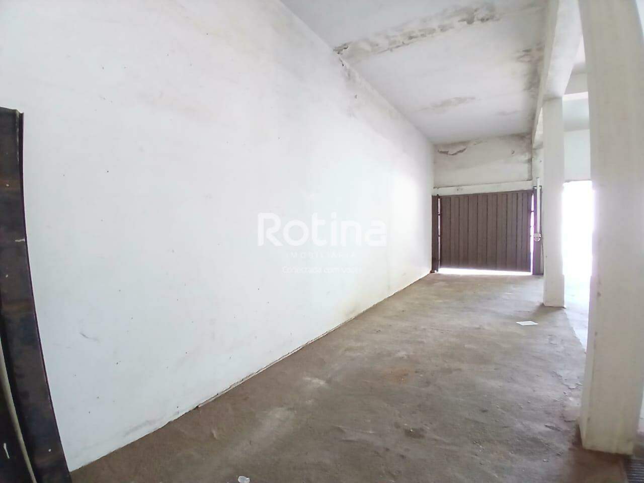 Apartamento para alugar, 3 quartos em Uberlândia no bairro Nossa Senhora Aparecida no valor de R$ 2.500,00 - Rotina Imobiliária: 