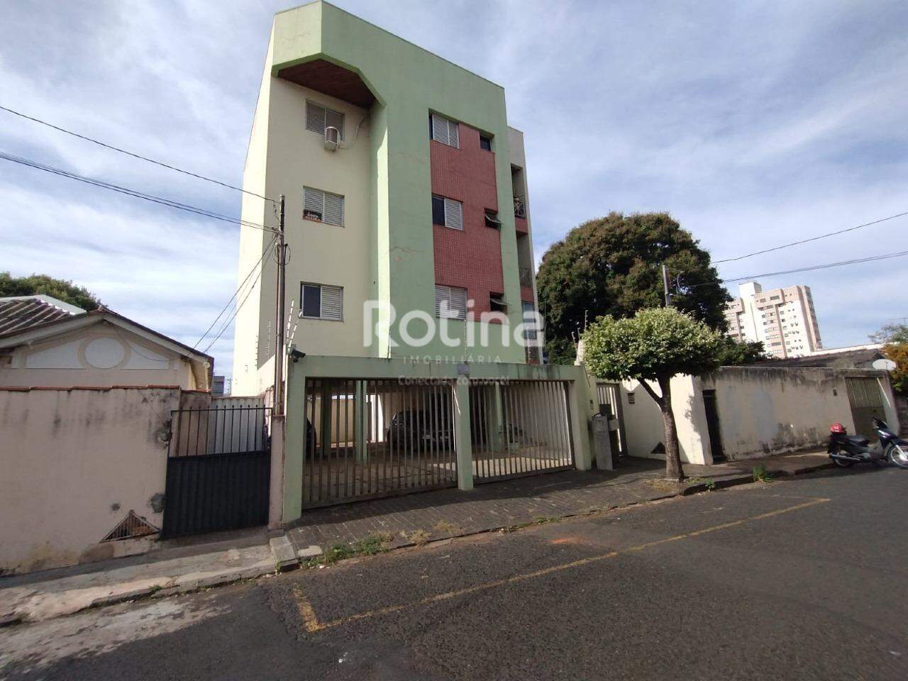 Apartamento para alugar, 3 quartos em Uberlândia no bairro Cazeca no valor de R$ 2.000,00 - Rotina Imobiliária: 