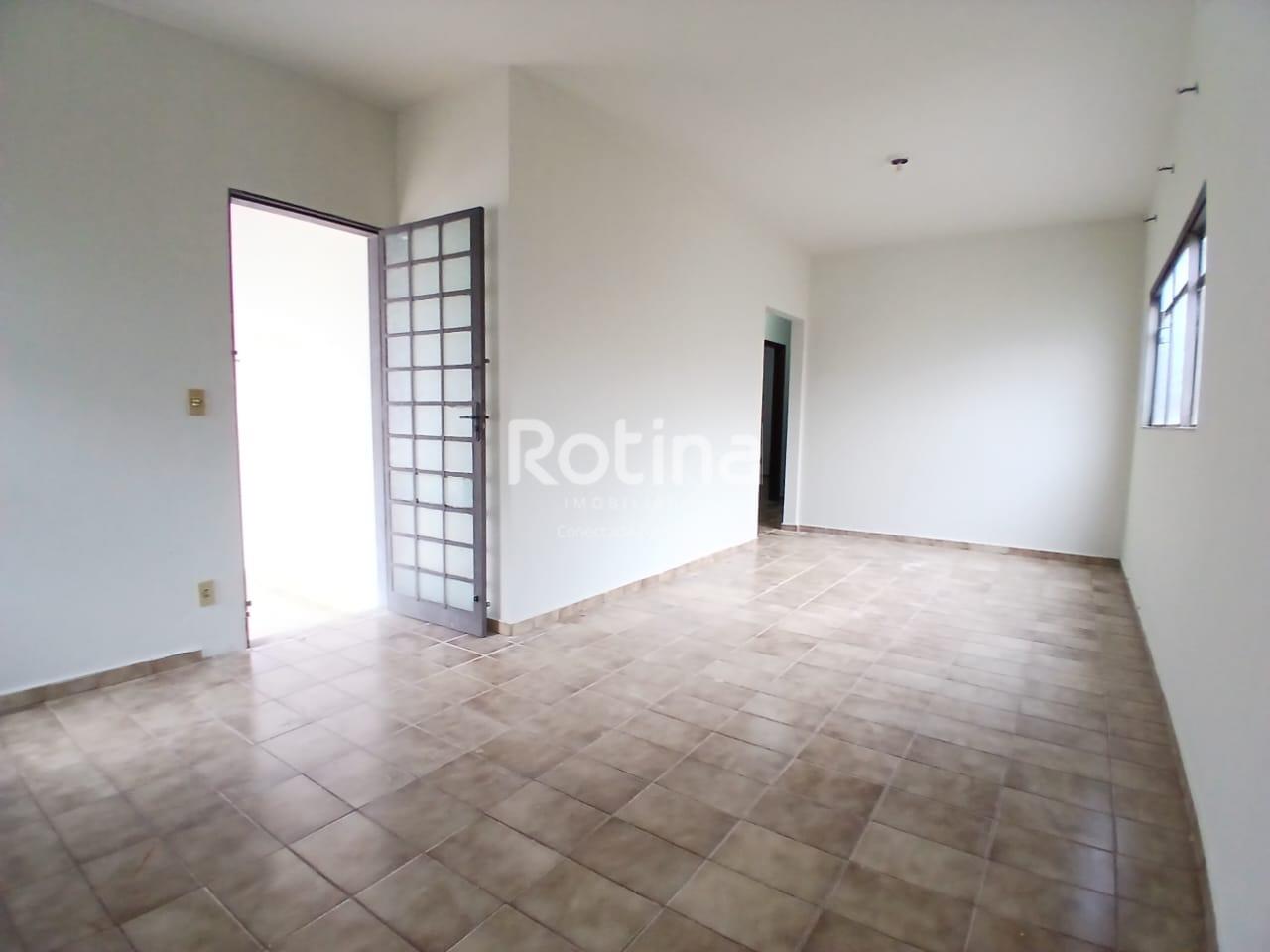 Casa para alugar, 3 quartos em Uberlândia no bairro Segismundo Pereira no valor de R$ 2.200,00 - Rotina Imobiliária: 