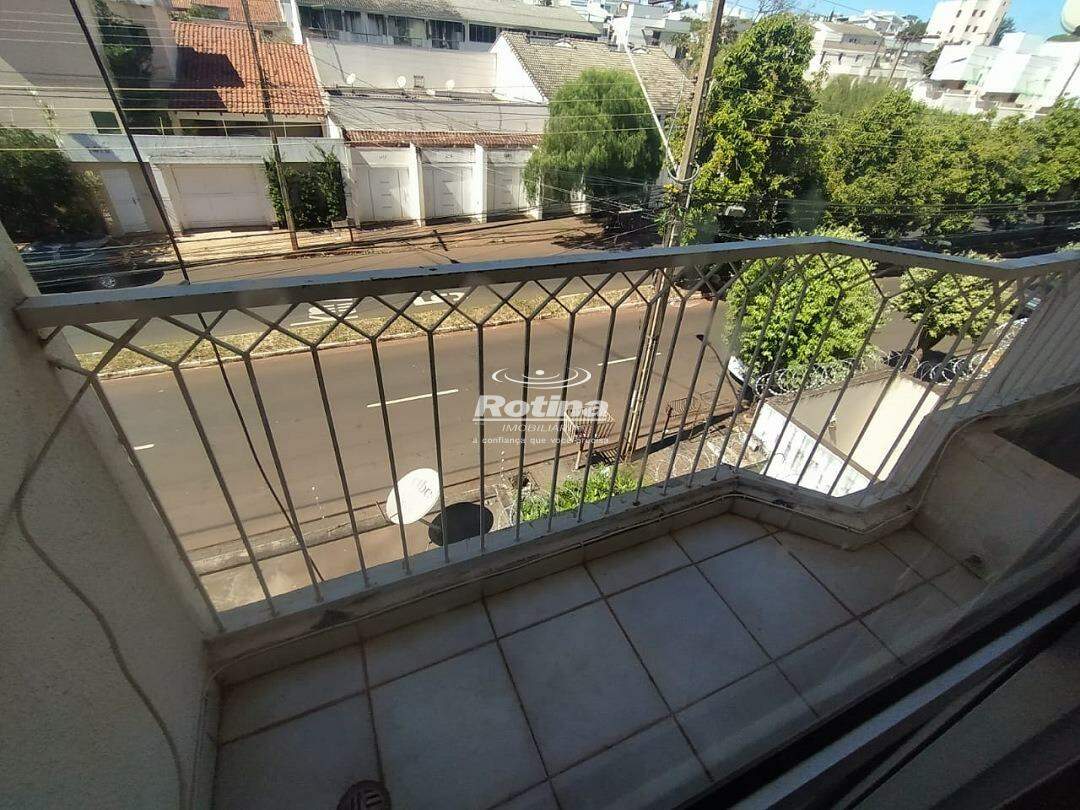 Apartamento para alugar, 1 quarto em Uberlândia no bairro Morada da Colina no valor de R$ 1.200,00 - Rotina Imobiliária: 