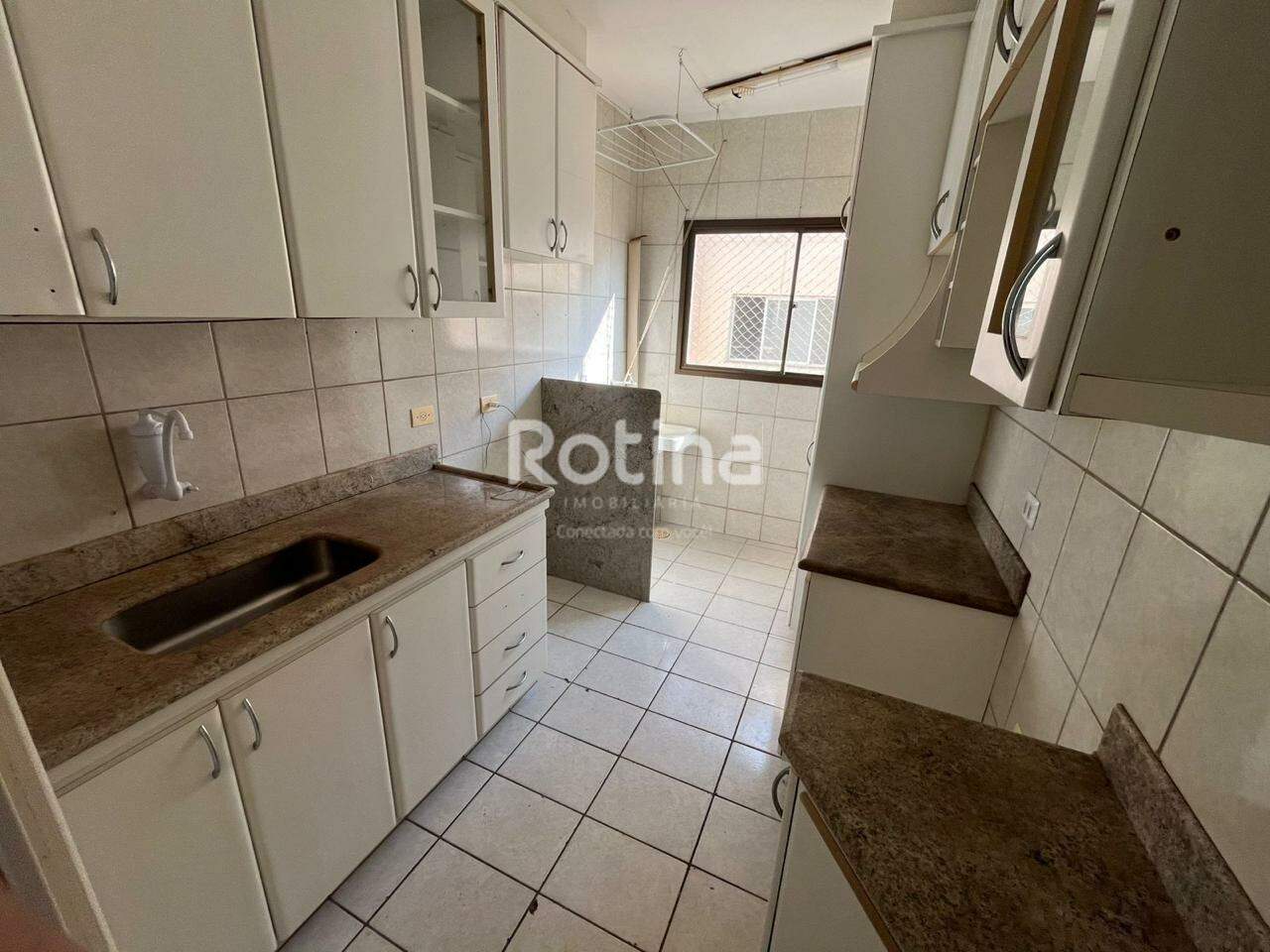 Apartamento para alugar, 3 quartos em Uberlândia no bairro Santa Mônica no valor de R$ 1.500,00 - Rotina Imobiliária: 