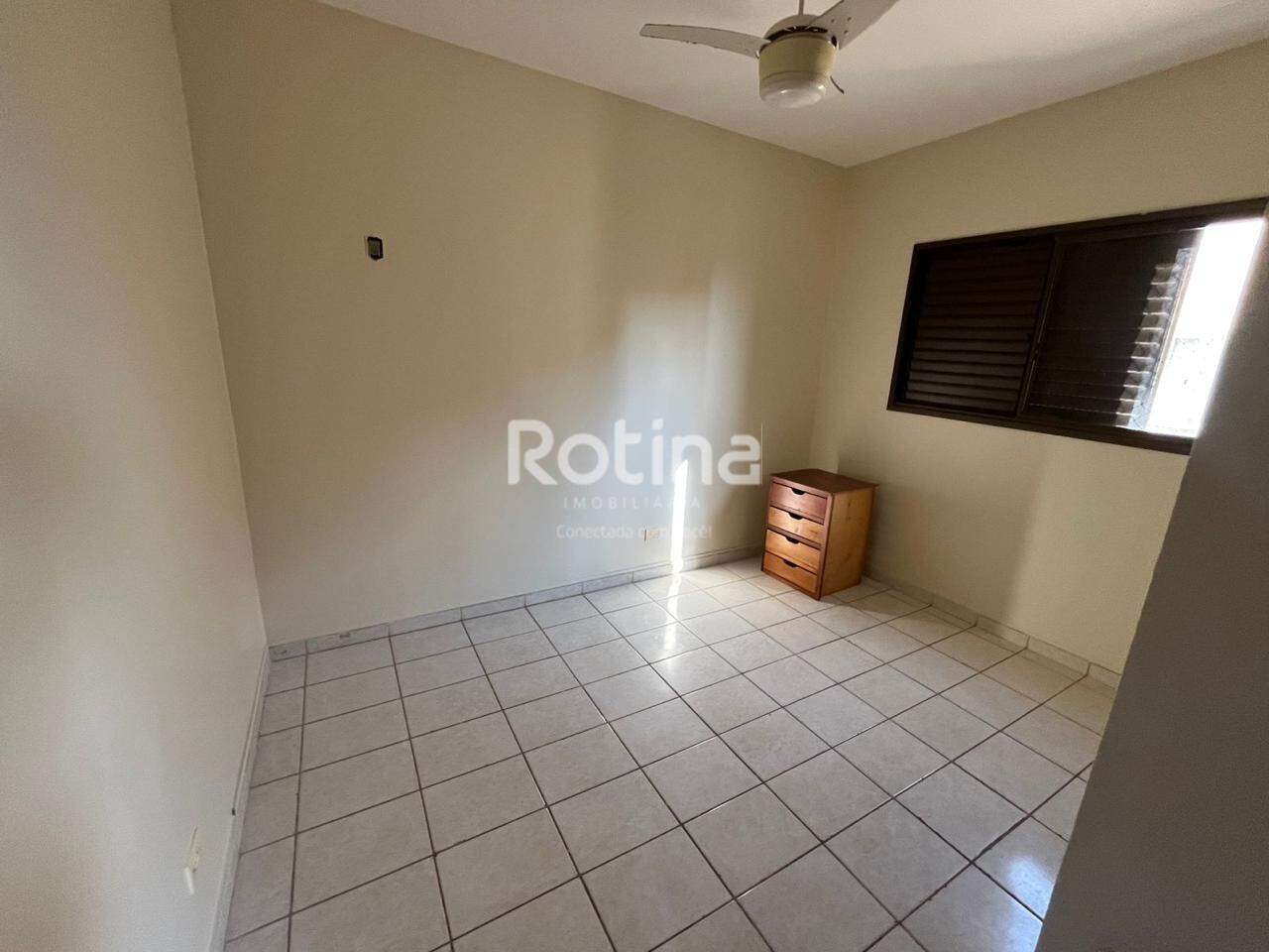 Apartamento para alugar, 3 quartos em Uberlândia no bairro Santa Mônica no valor de R$ 1.500,00 - Rotina Imobiliária: 