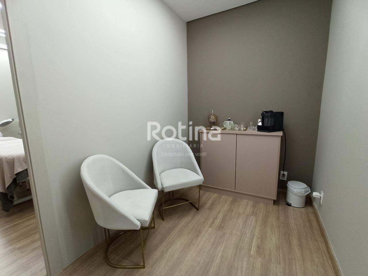 Casa para alugar, 3 quartos em Uberlândia no bairro Tabajaras no valor de R$ 6.500,00 - Rotina Imobiliária: 