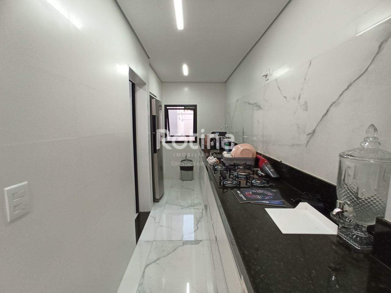 Casa para alugar, 3 quartos em Uberlândia no bairro Tabajaras no valor de R$ 6.500,00 - Rotina Imobiliária: 