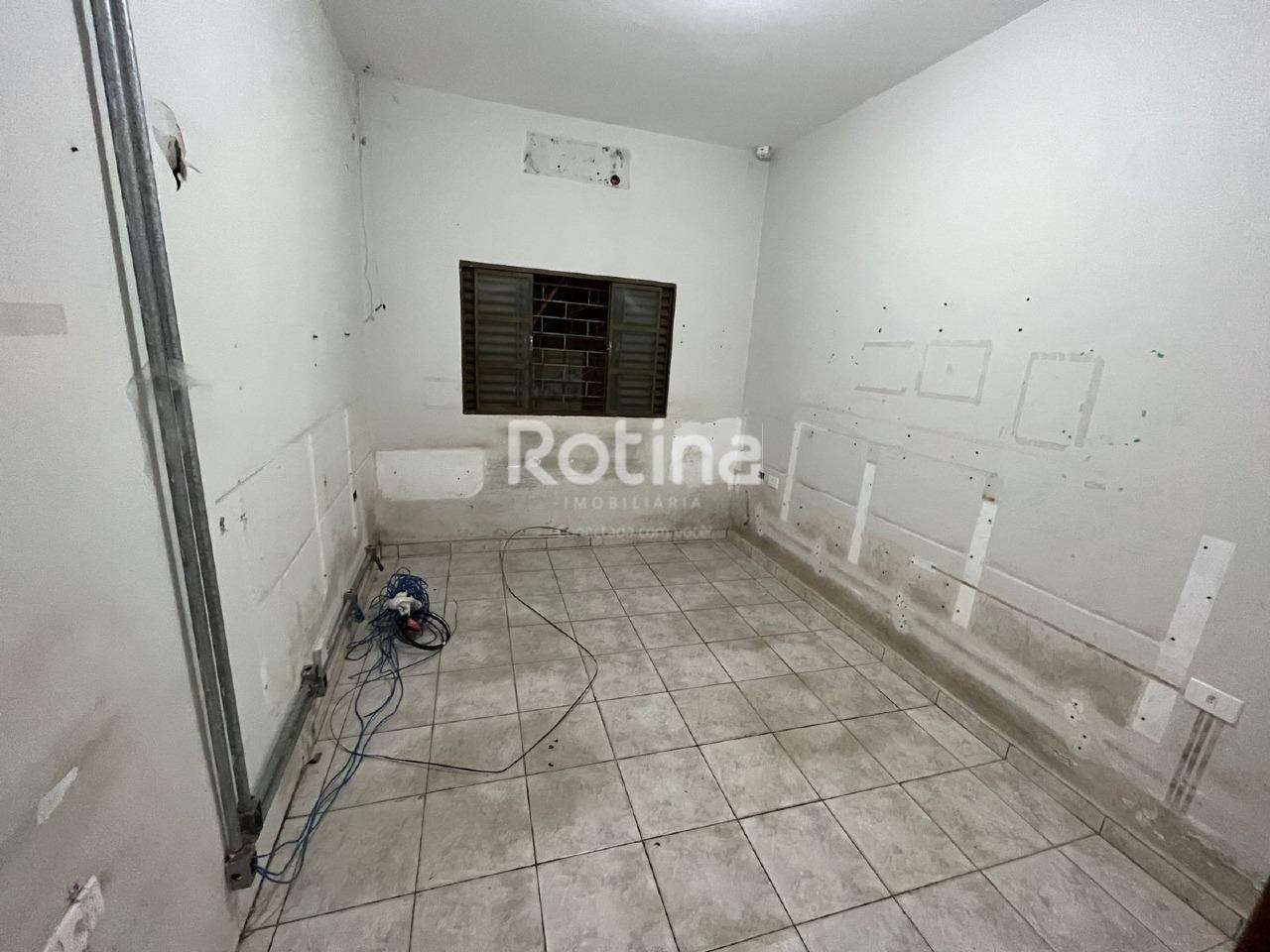 Loja para alugar, em Uberlândia no bairro Planalto no valor de R$ 2.500,00 - Rotina Imobiliária: 