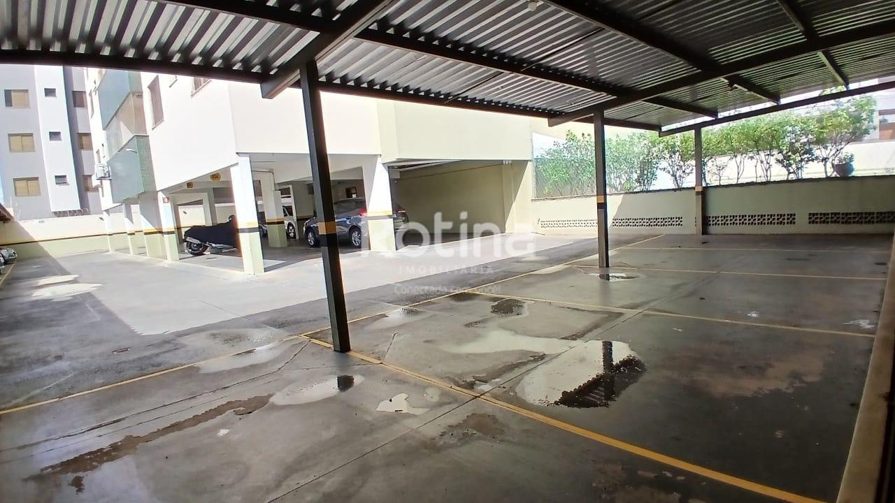 Apartamento para alugar, 3 quartos em Uberlândia no bairro Santa Maria no valor de R$ 2.000,00 - Rotina Imobiliária: 