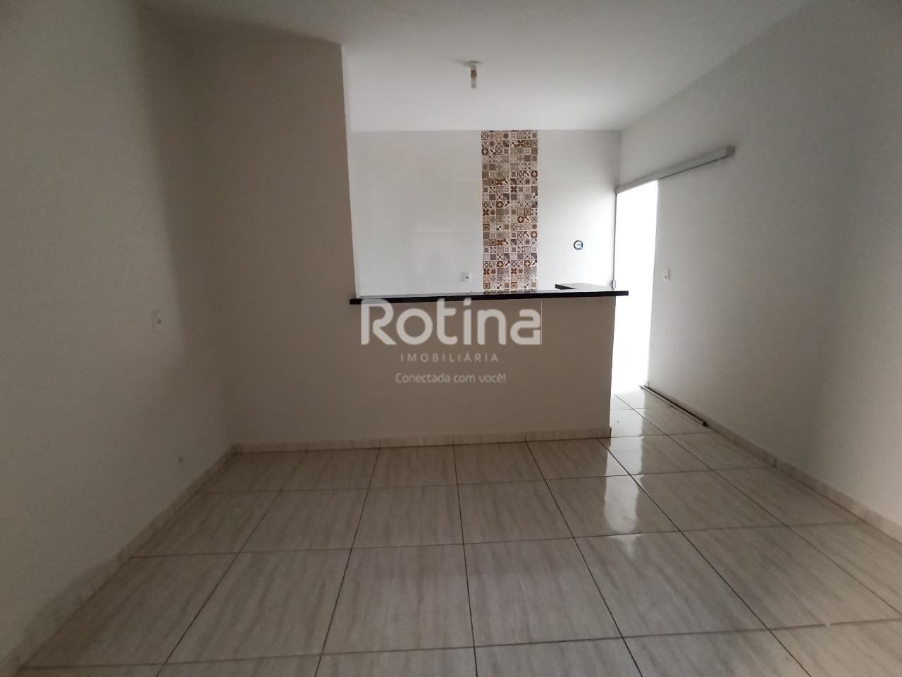 Casa para alugar, 2 quartos em Uberlândia no bairro Martins no valor de R$ 1.400,00 - Rotina Imobiliária: 