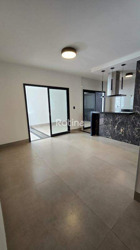 Casa à venda, 3 quartos em Uberlândia no bairro Brasil no valor de R$ 1.300.000,00 - Rotina Imobiliária: 