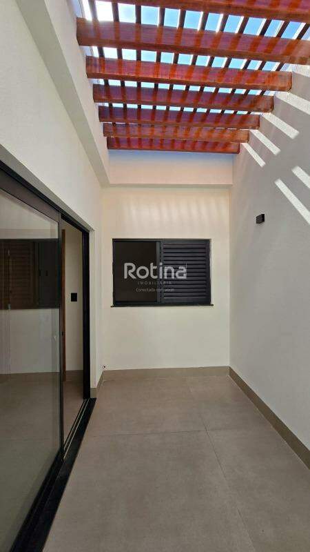 Casa à venda, 3 quartos em Uberlândia no bairro Brasil no valor de R$ 1.300.000,00 - Rotina Imobiliária: 