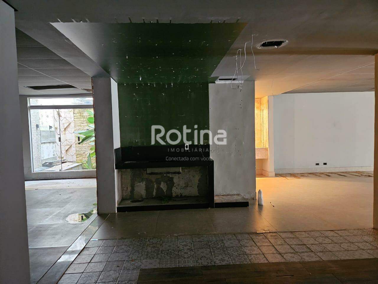 Sala para alugar, em Uberlândia no bairro Brasil no valor de R$ 22.000,00 - Rotina Imobiliária: 