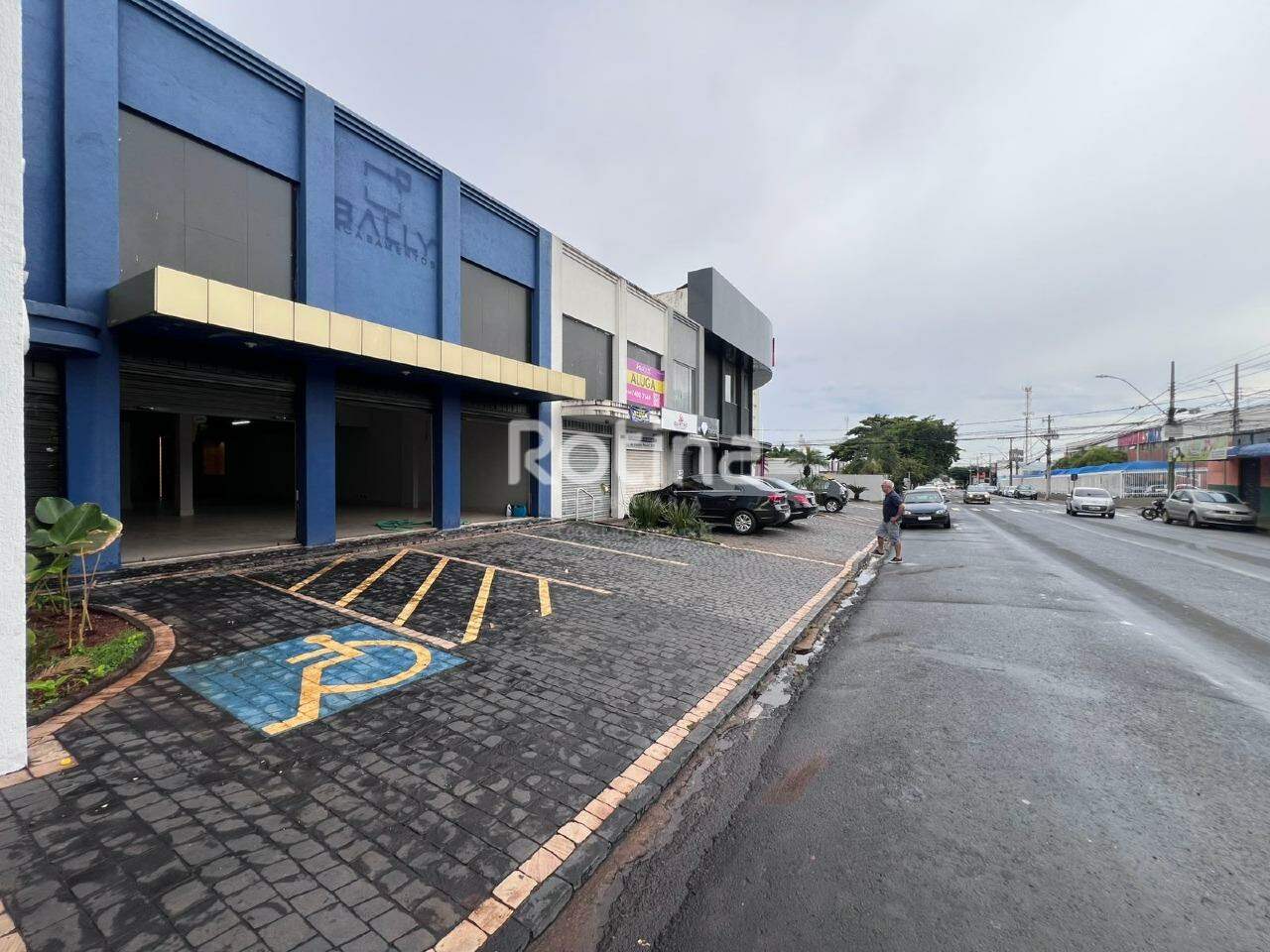 Sala para alugar, em Uberlândia no bairro Brasil no valor de R$ 22.000,00 - Rotina Imobiliária: 
