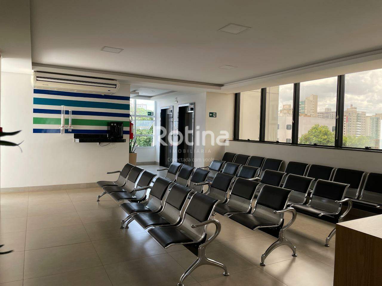 Sala para alugar, em Uberlândia no bairro Osvaldo Rezende no valor de R$ 2.000,00 - Rotina Imobiliária: 