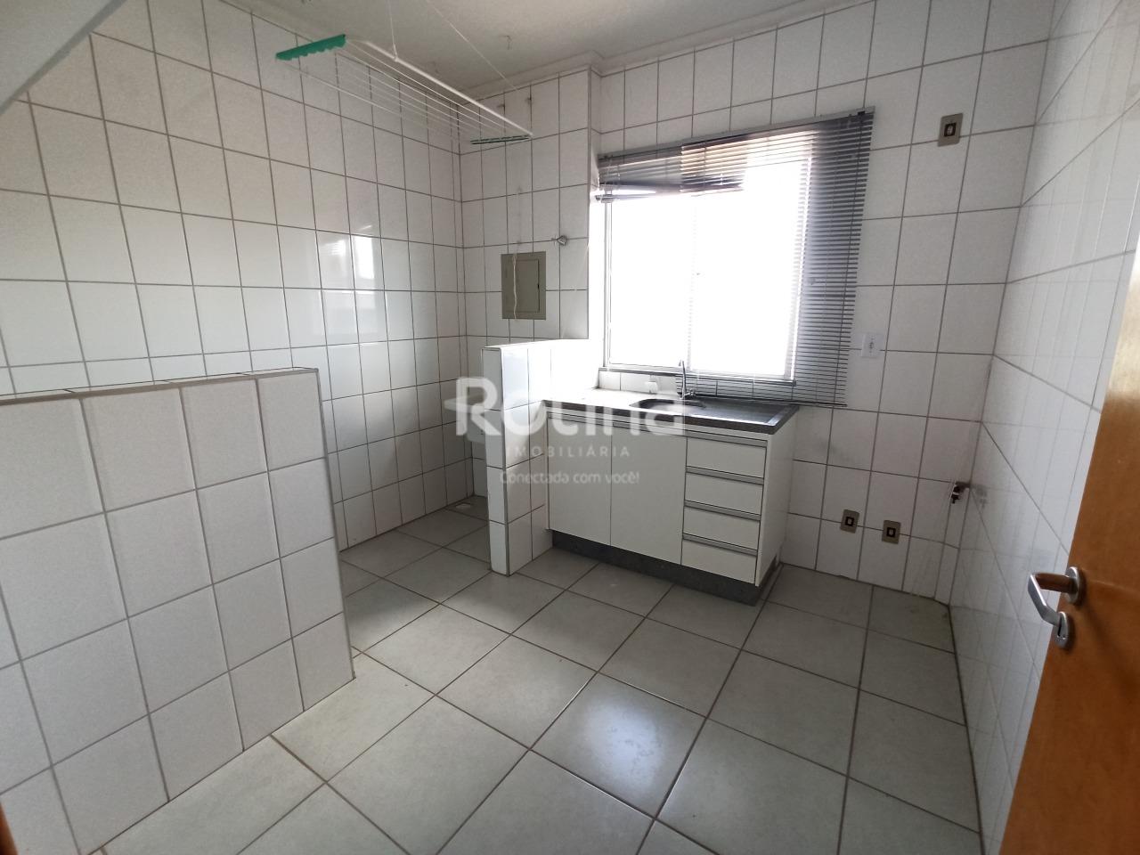Apartamento para alugar, 2 quartos em Uberlândia no bairro Copacabana no valor de R$ 1.300,00 - Rotina Imobiliária: 