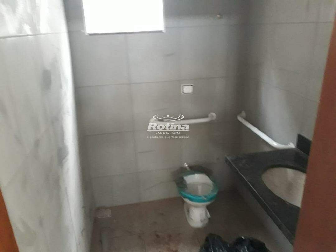 Galpão para alugar, em Uberlândia no bairro Laranjeiras no valor de R$ 7.000,00 - Rotina Imobiliária: 