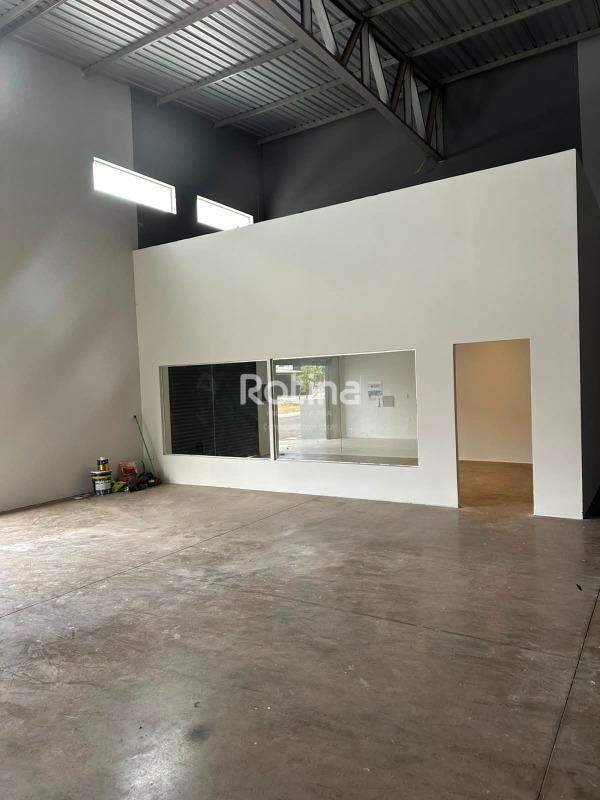 Galpão para alugar, em Uberlândia no bairro Laranjeiras no valor de R$ 7.000,00 - Rotina Imobiliária: 