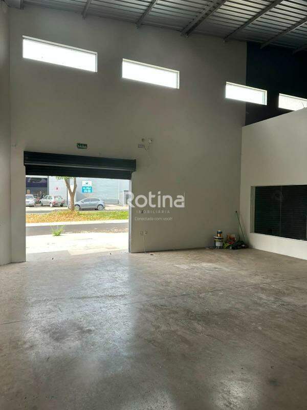 Galpão para alugar, em Uberlândia no bairro Laranjeiras no valor de R$ 7.000,00 - Rotina Imobiliária: 
