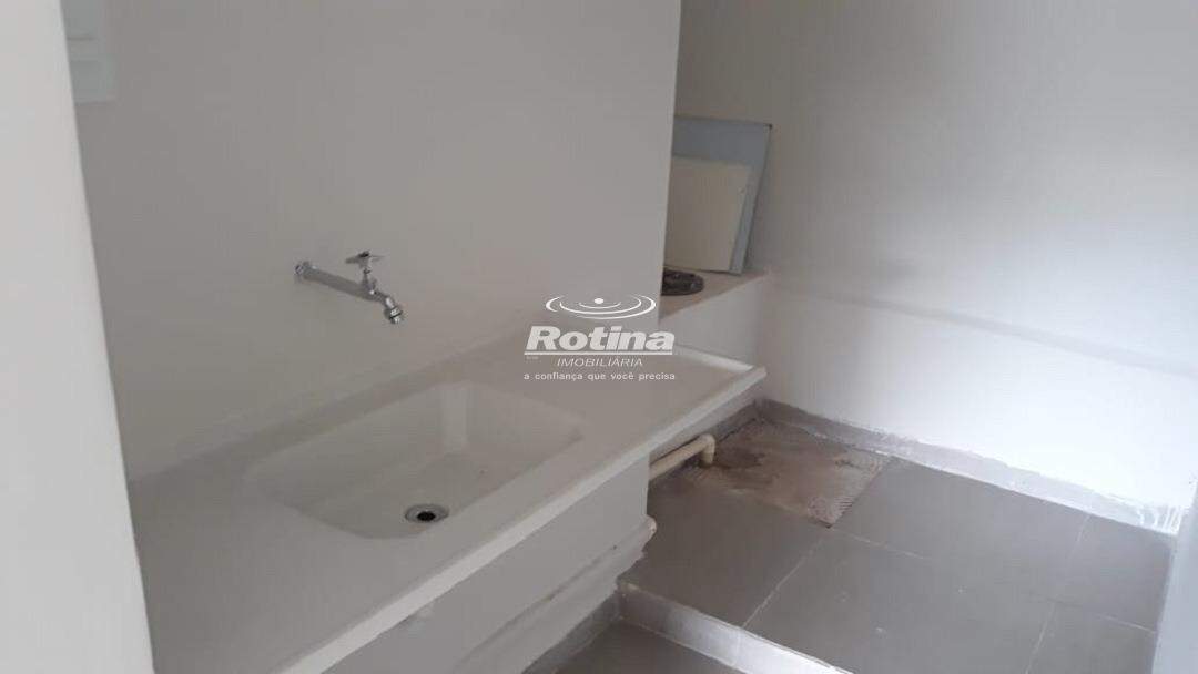 Loja para alugar, em Uberlândia no bairro Tibery no valor de R$ 1.100,00 - Rotina Imobiliária: 