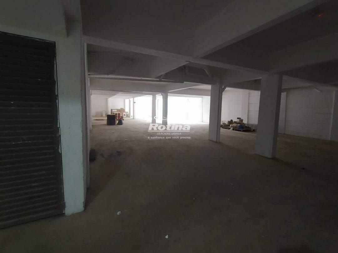 Apartamento para alugar, 2 quartos em Uberlândia no bairro Osvaldo Rezende no valor de R$ 1.600,00 - Rotina Imobiliária: 