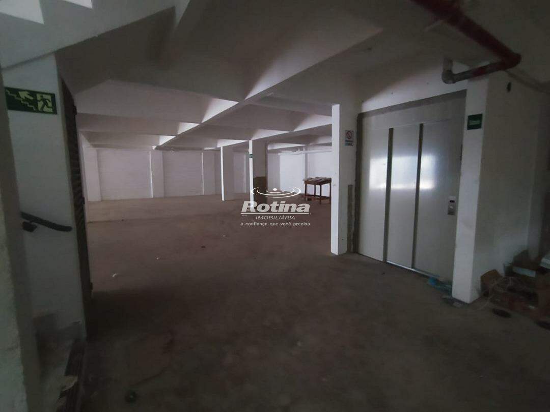 Apartamento para alugar, 2 quartos em Uberlândia no bairro Osvaldo Rezende no valor de R$ 1.600,00 - Rotina Imobiliária: 