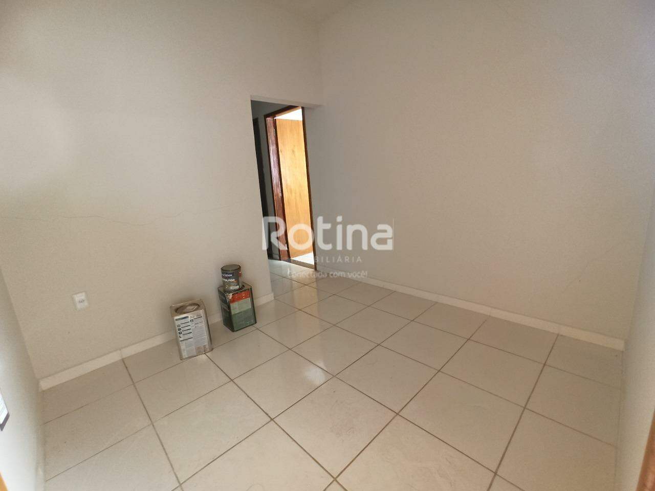 Casa para alugar, 2 quartos em Uberlândia no bairro Martins no valor de R$ 1.400,00 - Rotina Imobiliária: 