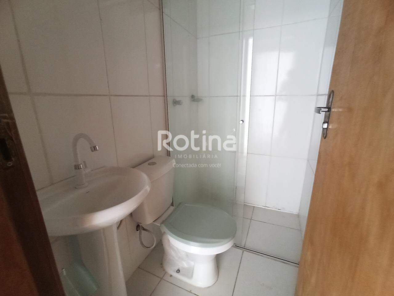 Casa para alugar, 2 quartos em Uberlândia no bairro Martins no valor de R$ 1.400,00 - Rotina Imobiliária: 