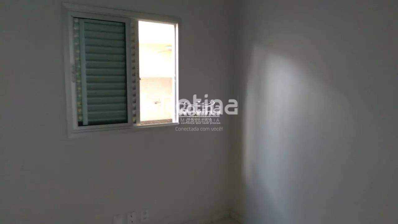 Casa para alugar, 2 quartos em Uberlândia no bairro Santa Mônica no valor de R$ 1.621,00 - Rotina Imobiliária: 