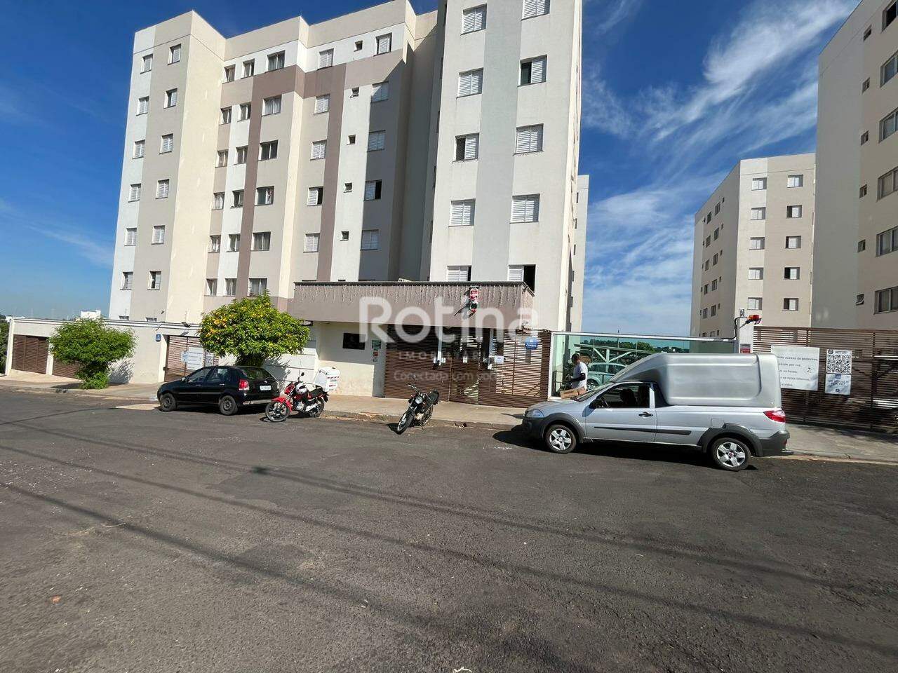Apartamento para alugar, 2 quartos em Uberlândia no bairro Maravilha no valor de R$ 1.230,00 - Rotina Imobiliária: 