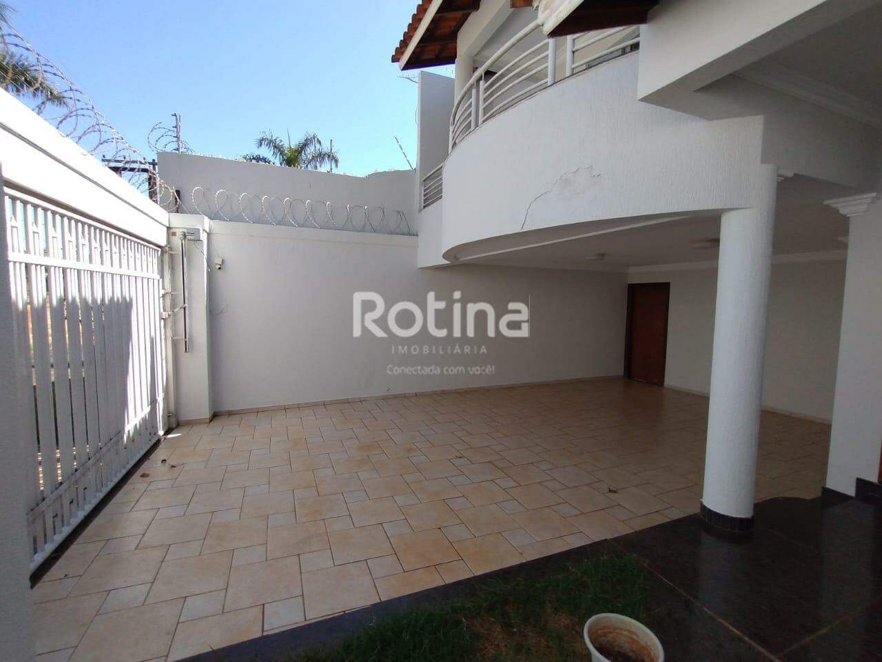 Casa para alugar, 4 quartos em Uberlândia no bairro Morada da Colina no valor de R$ 6.500,00 - Rotina Imobiliária: 