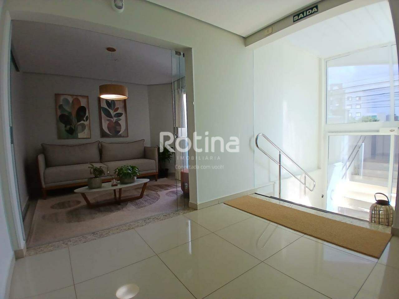 Apartamento para alugar, 3 quartos em Uberlândia no bairro Patrimônio no valor de R$ 2.000,00 - Rotina Imobiliária: 